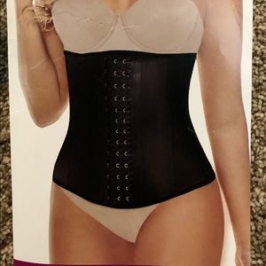 Curveez latex waist cincher